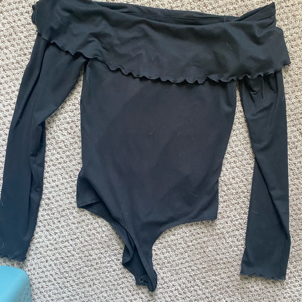 American eagle off the shoulder bodysuit